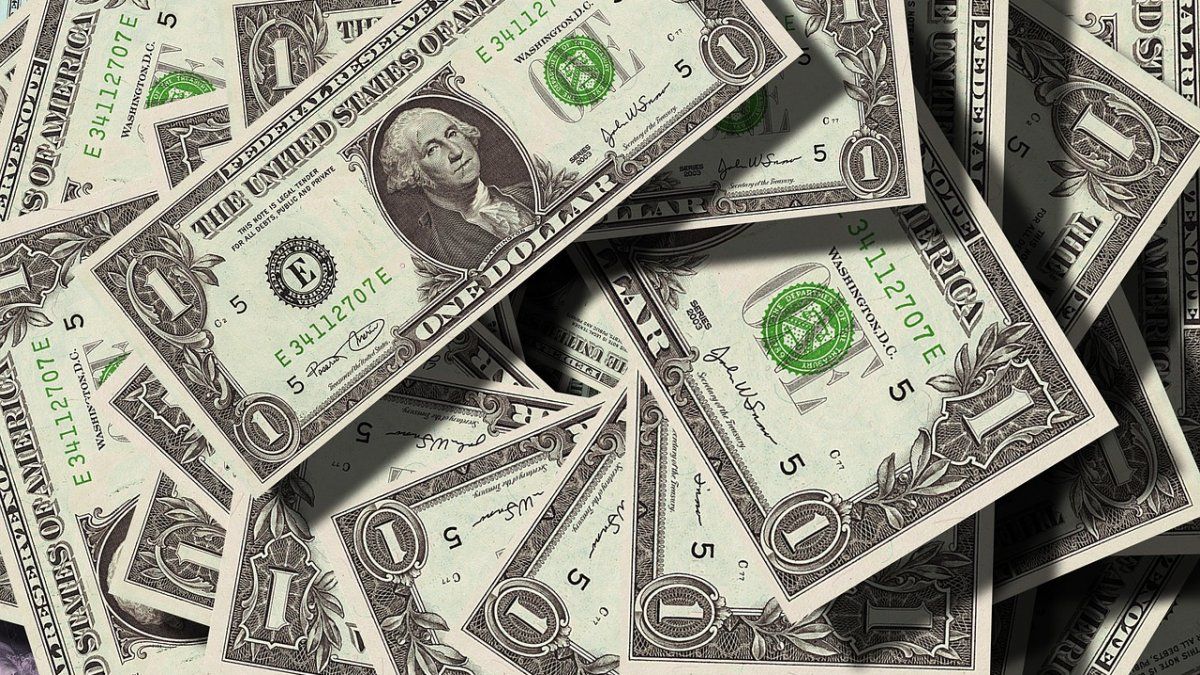 Dollar today: how much it operates at this Thursday, February 1