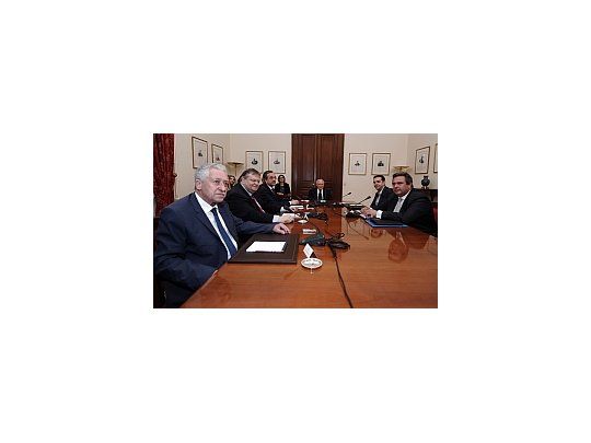 La reunión crucial entre los principales líderes políticos culminó sin acuerdo.