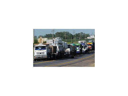 Restricción de camiones en rutas nacionales y accesos a la Ciudad