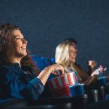 La primera adaptación de la literatura al cine ocurrió en 1896 con Fausto de Goethe. La primera adaptación de la literatura al cine ocurrió en 1896 con Fausto de Goethe.