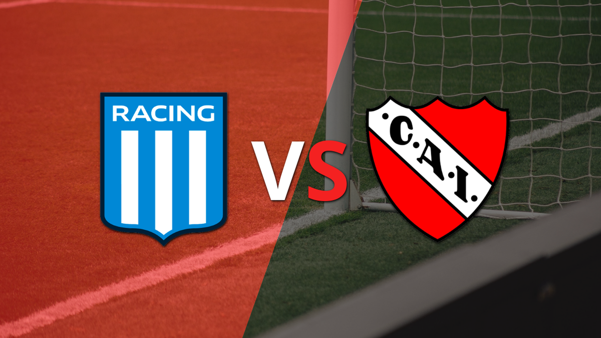 The second half of the 0-0 draw between Racing Club and Independiente is played