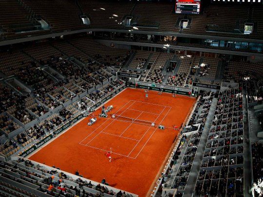 No se juega. Los partidos de los argentinos en Roland Garros fueron suspendidos por la lluvia. 