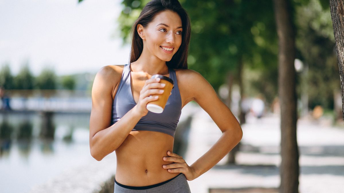 Is it good to drink coffee before exercising?