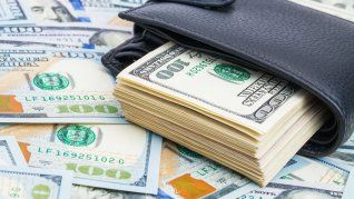 La compra de dólar para atesoramiento se disparó en septiembre. La compra de dólar para atesoramiento se disparó en septiembre.