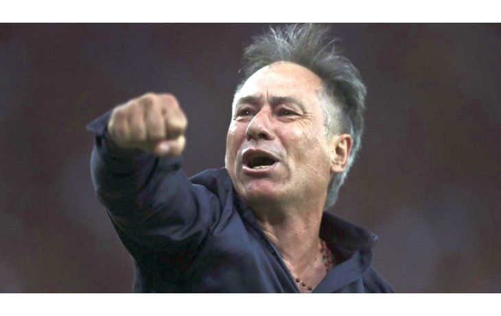 Ariel Holan cumplió su sueño de salir campeón con Independiente.