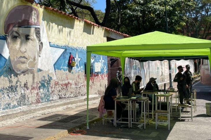 Venezuela: centros vacíos para firmar por el revocatorio de Maduro tras el boicot opositor