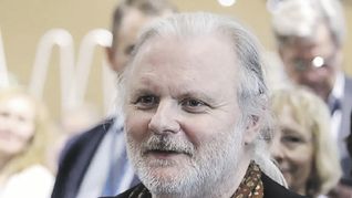 Jon Fosse. Dramaturgo y novelista noruego, Premio Nobel de Literatura.