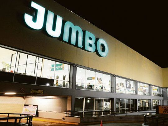 presencia. Jumbo, una de las marcas insignia de Cencosud en el país.