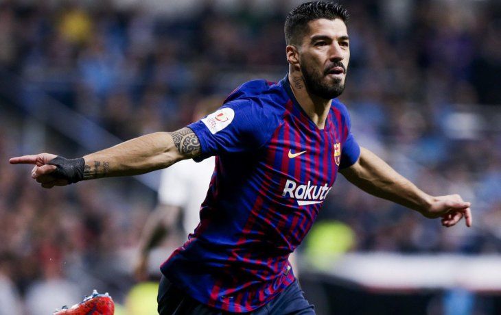 Luis Suárez brilló en el Santiago Bernabéu y metió a Barcelona en la final de la Copa del Rey.
