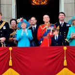 En las últimas décadas, la familia real británica debió enfrentar varios escándalos que pusieron en jaque su rol e importancia. En las últimas décadas, la familia real británica debió enfrentar varios escándalos que pusieron en jaque su rol e importancia.