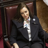 Victoria Villarruel se plantó frente al gobierno nacional y esta noche esperará a Javier Milei en las escalinatas del Congreso. Victoria Villarruel se plantó frente al gobierno nacional y esta noche esperará a Javier Milei en las escalinatas del Congreso.