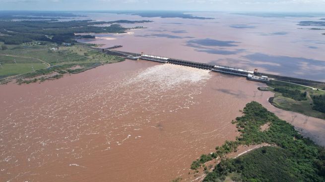 El BID invertirá más de 1.100 millones de dólares para la renovación del Complejo Hidroeléctrico de Salto Grande.