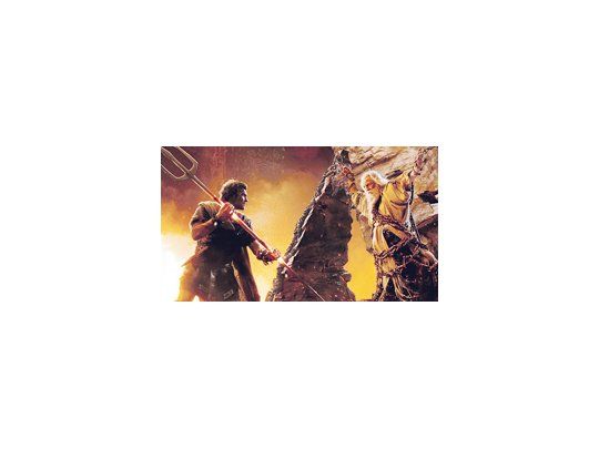 «Furia de titanes 2» funciona mejor que la primera, porque al tener una premisa argumental propia, ya no tiene que competir con el original de 1981, y sus imágenes fantásticas harán las delicias del público adolescente.