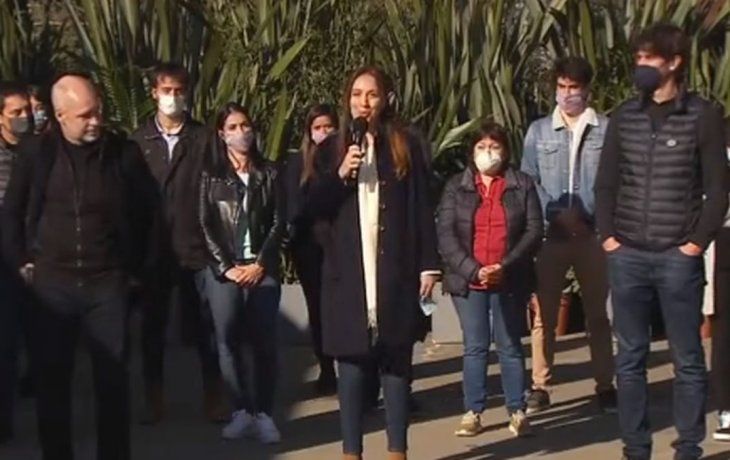 con foto de unidad, vidal lanzo su candidatura a diputada por la ciudad