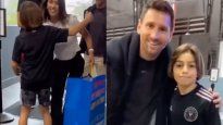 Lionel Messi junto al amigo de su hijo Thiago