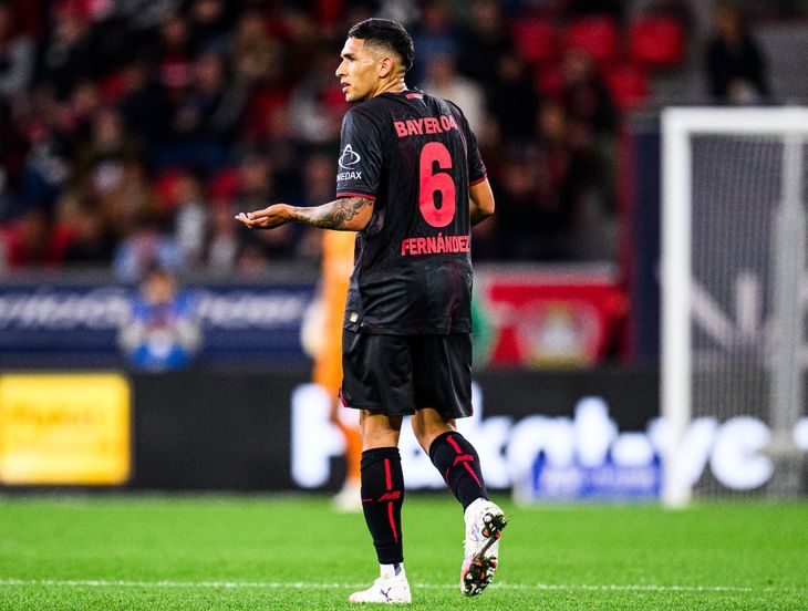 Equi Fernández, Santiago Simón y Valentín Gómez son los tres convocados que juegan en el exterior.