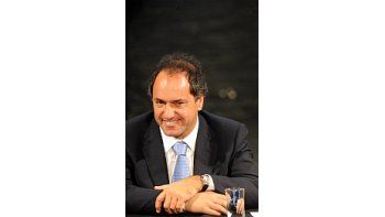 ámbito.com | Daniel Scioli pone un freno a los opositores en su distrito.