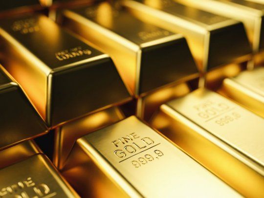 El oro subió un 0,7% por estímulos que redujeron la demanda de efectivo.
