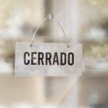 La dura realidad económica llevó al cierre a dos empresas emblemáticas. La dura realidad económica llevó al cierre a dos empresas emblemáticas.