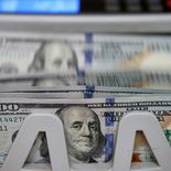 El dólar mayorista volvió a subir y cerró sin brecha contra el dólar blue. El dólar mayorista volvió a subir y cerró sin brecha contra el dólar blue.