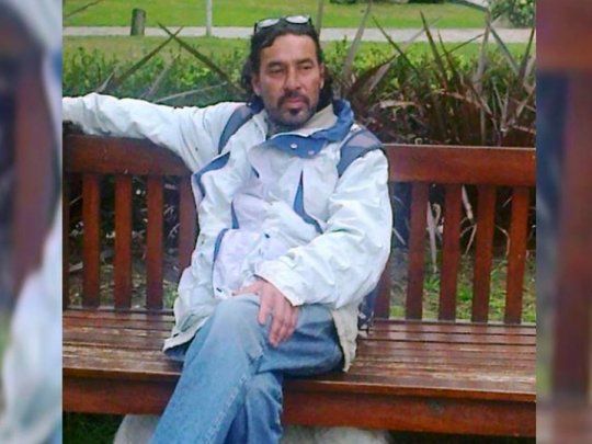 Raúl Pagano fue tecladista en las primeras formaciones de labanda musical Bersuit Vergarabat y también trabajó con Fabiana Cantilo y Fito Páez,entre otros.
