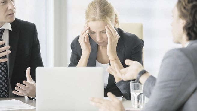 Relaciones. Sólo uno de cada tres empleados siente que su trabajo es reconocido y la mayoría culpa a sus jefes.