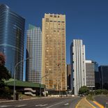 Vista de la avenida Leandro N. Alem, en la zona de Catalinas, una de las áreas que concentra mayor cantidad de inmuebles corporativos de Buenos Aires. Allí, el valor del alquiler de oficinas alcanza los u$s23,87 por m2 mensual
