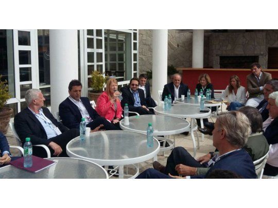 Massa y Stolbizer se mostraron juntos ante empresarios