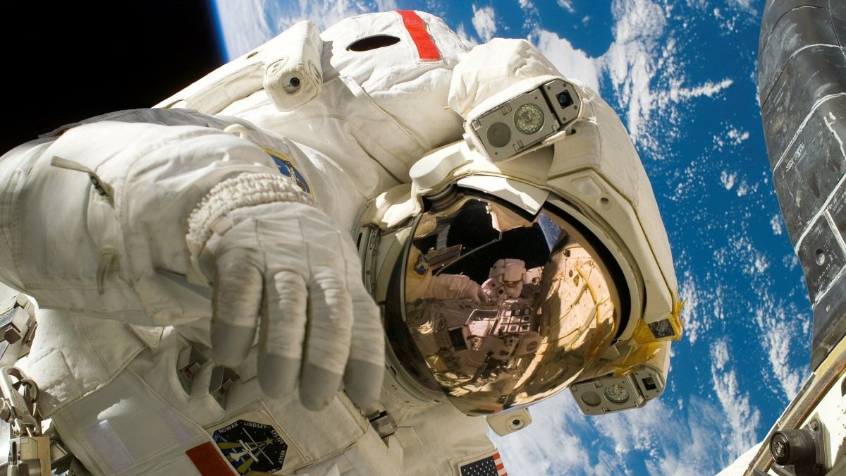 Chinese astronaut breaks record for days in space