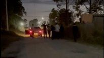 Jovenes agredieron violentamente a un padre en un cumpleaños de 15.