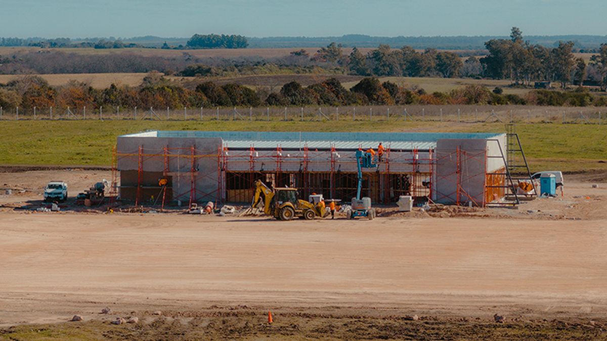 Work is progressing on Paysandú International Airport and it is expected to open this year