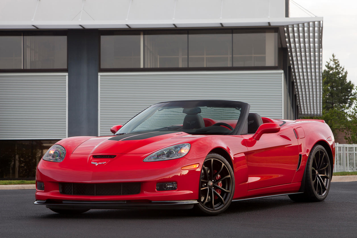 El Chevrolet Corvette C6 Z06 Convertible de Chicharito Hernández. El Chevrolet Corvette C6 Z06 Convertible de Chicharito Hernández.