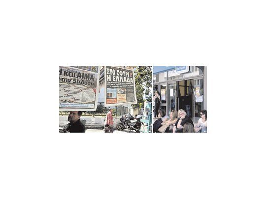 Los titulares de los diarios griegos fueron ayer «Grecia en venta» y «Tierra y sangre por otro préstamo» (izquierda). Empleados del correo protestaron en Atenas contra la posible privatización (derecha).