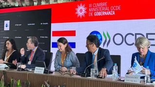 La vicecanciller, Valeria Csukasi, participó del acto de asunción del Uruguay en el programa para América Latina y el Caribe de la OCDE. La vicecanciller, Valeria Csukasi, participó del acto de asunción del Uruguay en el programa para América Latina y el Caribe de la OCDE.