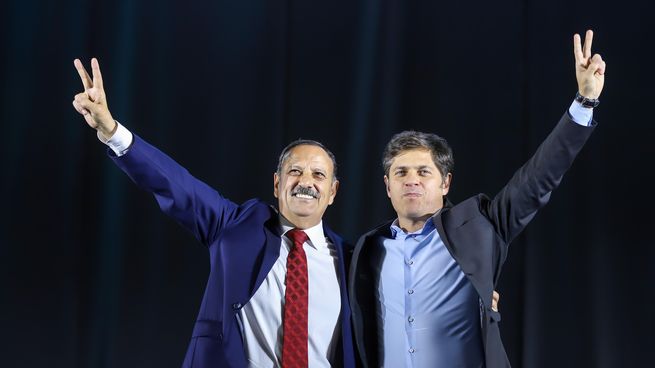 Ricardo Quintela y Axel Kicillof, durante la jura de la nueva Constitución de La Rioja.