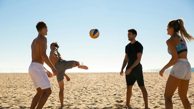 Conocé el juego de playa brasilero que es tendencia entre argentinos.