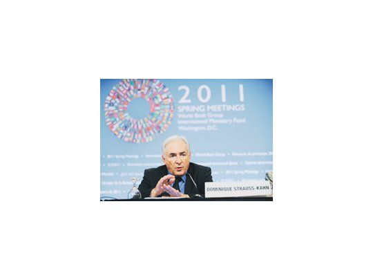 Con críticas, Dominique Strauss-Kahn recibe hoy en la Asamblea de Primavera del FMI a los directores del Fondo.