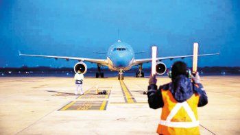 Dosis. Se espera mañana otro lote de vacunas Sinopharm que completará los 10 vuelos para traer 8 millones de vacunas.