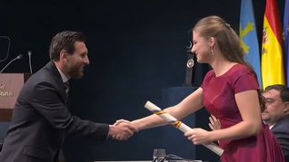 Lionel Messi recibió el Premio Princesa de Asturias en España.