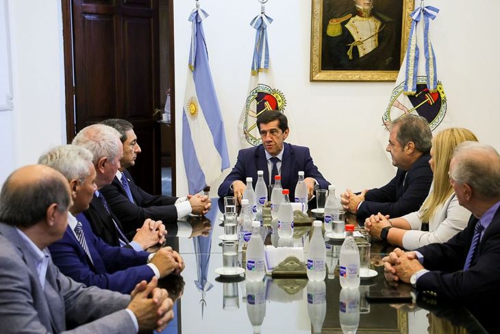 El gobernador de Jujuy, Carlos Sadir, junto a vicegobernadores del Norte Grande. El gobernador de Jujuy, Carlos Sadir, junto a vicegobernadores del Norte Grande.