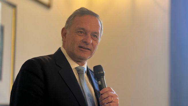 Álvaro Delgado cuestionó al gobierno por anunciar casi tres impuestos nuevos.