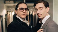 Daniel Brühl se pone en la piel de Karl Lagerfeld.