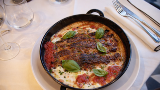 Dirección: Del Barco Centenera 1698, Parque Chacabuco.