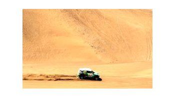 Solo en la punta. Nada parece detener a Peterhansel en el camino a su décimo Dakar.