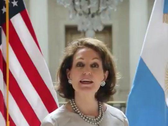 MaryKay Carlson asumió como Encargada de Negocios tras desempeñarse como Ministra Consejera.