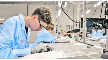 euforia. La empresa de capitales polacos producirá desde Misiones luminarias led para atender la demanda no sólo argentina sino de otros países de la región.