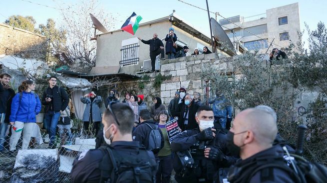 Mnaifestación contra los desalojos en Sheikh Jarrah, Jerusalén Este.