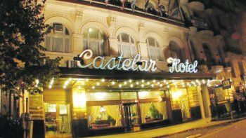 Emblema. El histórico Castelar Hotel cerró sus puertas por la cuarentena, una de las primeras víctimas del sector.