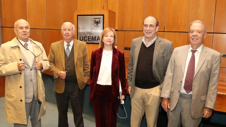 Carlos Rodríguez, Martín Lagos, Carola Pessino, Edgardo Zablotzky y Roque Fernández. Carlos Rodríguez, Martín Lagos, Carola Pessino, Edgardo Zablotzky y Roque Fernández.