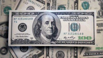 dolar: para the financial times la confianza en la economia argentina se esta evaporando